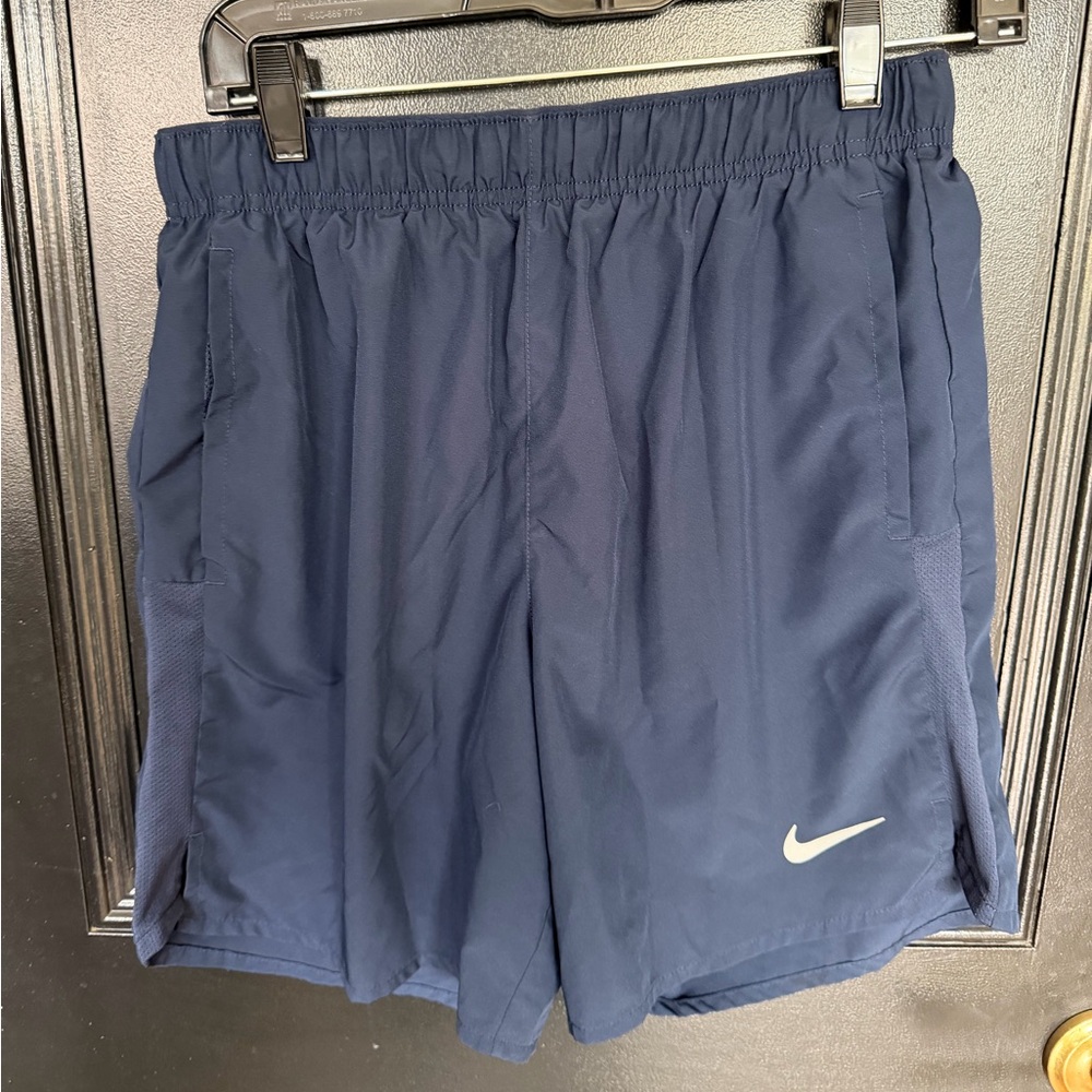Nike Training Shorts Men’s Small Navy 7in Inseam